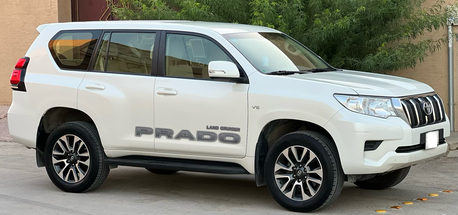 Riyadh, Vehicles, Cars & Trucks , SAR 148,  Toyota Land Cruiser,  2023,  Automatic,  116400 KM,   Prado   V6 TXL In All Original Condition