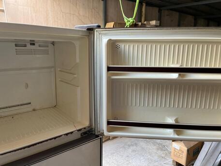 Riyadh, Appliances, SAR 250,  Refrigerator/Fridge For Sale ( Not Working) - Hitachi , Clean
