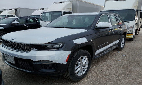 Dammam, Vehicles, Cars & Trucks , SAR 150000,  2025 Grand Cherokee Laredo,  2025,  Automatic,  0000 KM,  Brand New