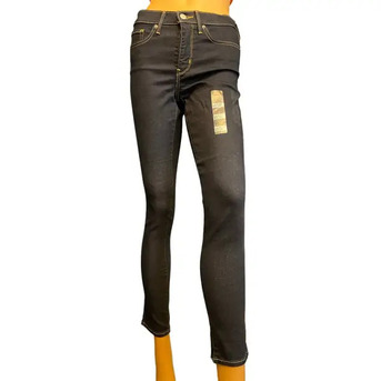New York, Clothing & Accessories, USD 28,  Shop Used Women Jeans That Support Women And Children Now