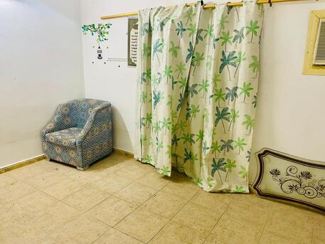 Al Malaz, Rooms for Rent, SAR 1050/month,  Single Room Available For Executive Bachelor In Family Flat