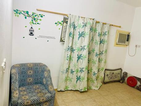 Al Malaz, Rooms for Rent, SAR 1050/month,  Single Room Available For Executive Bachelor In Family Flat