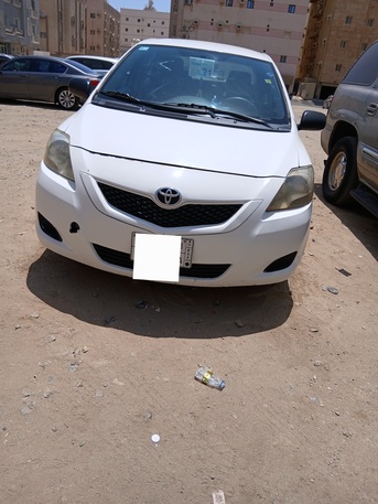 Jeddah, Vehicles, Cars & Trucks , Toyota Yaris For Urgent Sale,  2010,  Automatic,  292000 KM,