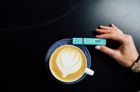New York, Health & Beauty Items, Travel Toothbrush No Water | Funkkoff