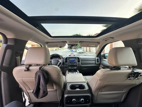 Riyadh, Vehicles, Cars & Trucks , SAR 135000,  Ford Expedition XLT,  2021,  Automatic,  123000 KM,    Edition 4x4 Panorama Sunroof N Full Options (1st Owner)