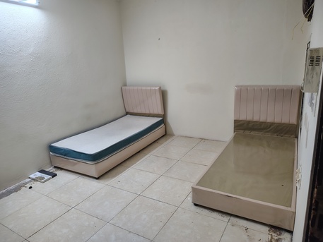 Hara, Rooms for Rent, SAR 800/month,  A Clean Private Room With A Separate Bathroom Is Available For Rent.Batha