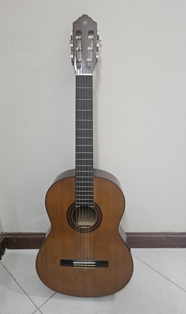 Adliya, Musical Instruments, BHD 25,  Yamaha C40 Classical Guitar For Sale