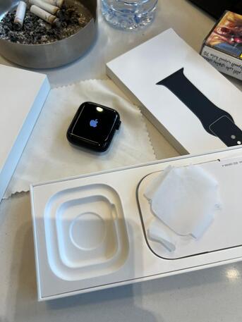 Riyadh, Watches, SAR 450,  Apple Watch Se-gen2