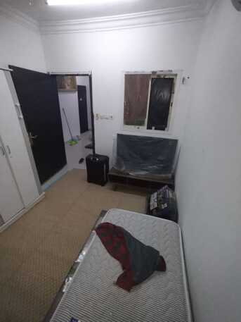Riyadh, Household Items, SAR 700,  Double Bed,Smart TV And Big Cupboard 6 Doors