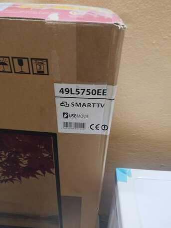 Riyadh, Household Items, SAR 700,  Double Bed,Smart TV And Big Cupboard 6 Doors