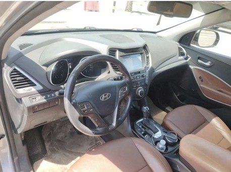 Jeddah, Vehicles, Cars & Trucks , SAR 40000,  Hyundai Santa Fe,  2016,  Automatic,  150000 KM,  Santa Fe  Very Good Condition