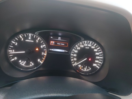 Dhahran, Vehicles, Cars & Trucks , SAR 39000,  Nissan Pathfinder,  2016,  Automatic,  252000 KM,    Very Clean