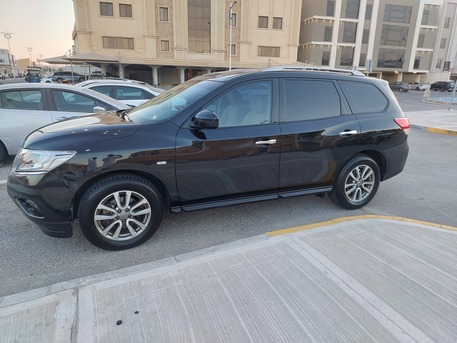 Dhahran, Vehicles, Cars & Trucks , SAR 39000,  Nissan Pathfinder,  2016,  Automatic,  252000 KM,    Very Clean
