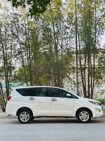 Segaya, Vehicles, Cars & Trucks , BHD 7250,  TOYOTA INNOVA,  2020,  Automatic,  30000 KM,    MODEL ACCIDENT FREE FAMILY SUV CALL OR WHATSAPP ON 35400768 ,33665080