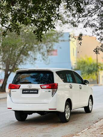 Segaya, Vehicles, Cars & Trucks , BHD 7250,  TOYOTA INNOVA,  2020,  Automatic,  30000 KM,    MODEL ACCIDENT FREE FAMILY SUV CALL OR WHATSAPP ON 35400768 ,33665080