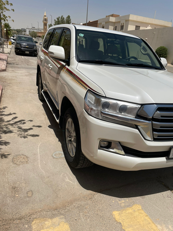 Dhahrat Laban, Vehicles, Cars & Trucks , SAR 142000,  Toyota Land Cruiser,  2017,  Automatic,  194000 KM,  Land Cruiser GX  Bahraini Spec