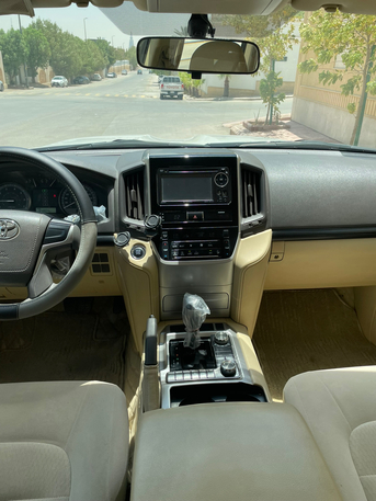 Dhahrat Laban, Vehicles, Cars & Trucks , SAR 142000,  Toyota Land Cruiser,  2017,  Automatic,  194000 KM,  Land Cruiser GX  Bahraini Spec