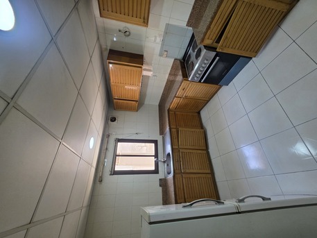Hoora, Apartments, Flats, Houses & Villas, BHD 280/month,  3 BR,  Very Neet Semi Furnished 3 BHK Flat With Ewa & Parking @280 BD In Hoora