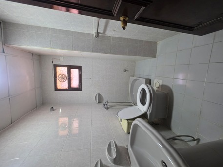 Hoora, Apartments, Flats, Houses & Villas, BHD 280/month,  3 BR,  Very Neet Semi Furnished 3 BHK Flat With Ewa & Parking @280 BD In Hoora