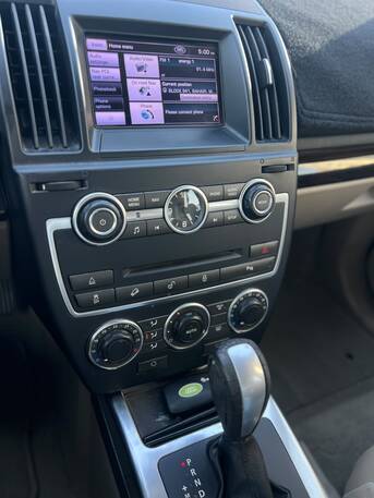 East Riffa, Vehicles, Cars & Trucks , BHD 3500,  Land Rover LR2,  2013,  Automatic,  112000 KM,  Car For Sale  For Sale