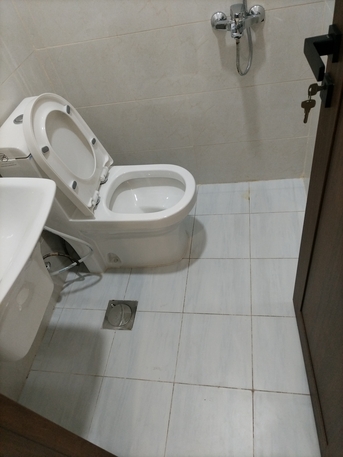 Khobar, Apartments, Flats, Houses & Villas, SAR 26600/year,  2 BR,  Family Apartment For Rent (two Rooms, Hall, Bathrooms, Kitchen, Air-conditioned Hall, Asph