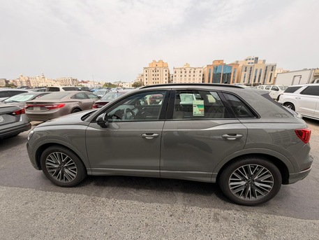 Jeddah, Vehicle Lease Transfer, SAR 195000,  Audi Q3 2025 With Only 12000km On It. 2025 Q3 اودي