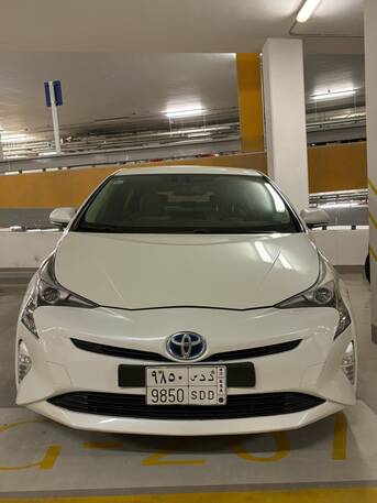 Al Malqa, Vehicles, Cars & Trucks , SAR 36000,  Toyota Prius,  2017,  Automatic,  161000 KM,  2nd Owner, Excelent Condition