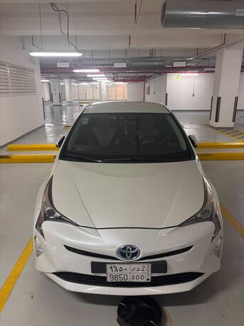 Al Malqa, Vehicles, Cars & Trucks , SAR 36000,  Toyota Prius,  2017,  Automatic,  161000 KM,  2nd Owner, Excelent Condition