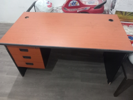 Dammam, Furniture, SAR 180,  Office  Table