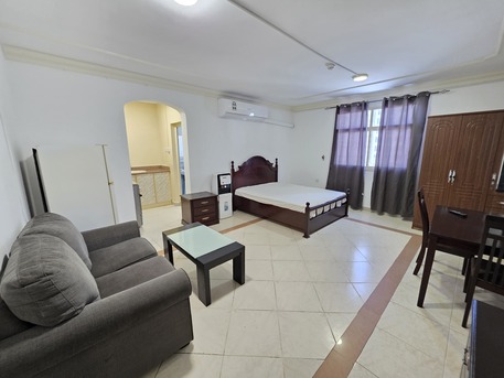 Juffair, Apartments, Flats, Houses & Villas, BHD 180/month,  Furnished,  Studio,  60 Sq. Meter,  Spacious Studio Flat  Family Building  Near Juffair Mall
