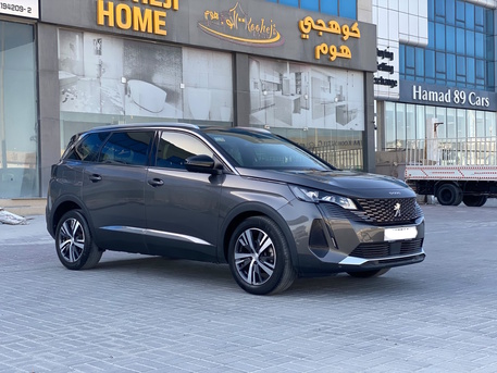 Manama, Vehicles, Cars & Trucks , BHD 8700,  Peugeot 5008,  2024,  Automatic,  16700 KM,    (Grey)