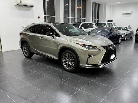 Manama, Vehicles, Cars & Trucks , BHD 13300,  Lexus RX 450h,  2017,  Automatic,  135500 KM,  Lexus RX-450 Hybrid  (Silver)