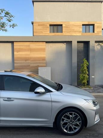Jeddah, Vehicles, Cars & Trucks , SAR 37,  Hyundai Elantra,  2019,  Automatic,  200 KM,