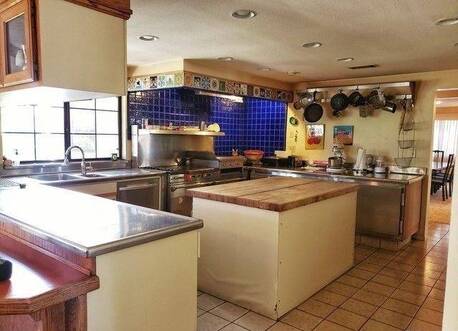 Los Angeles, Apartments, Flats, Houses & Villas, Housing Programs For Seniors