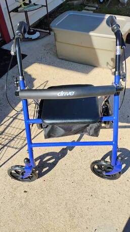 Los Angeles, Health & Beauty Items, Rolling Walker With A Seat For Seniors