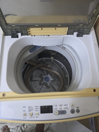Umm Al Hassam, Air Conditioners, BHD 15,  Samsung Washing Machine For Sale
