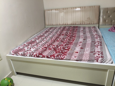 Dammam, Electronics, SAR 850,  Double Bed And Automatic Washing Machine Sell