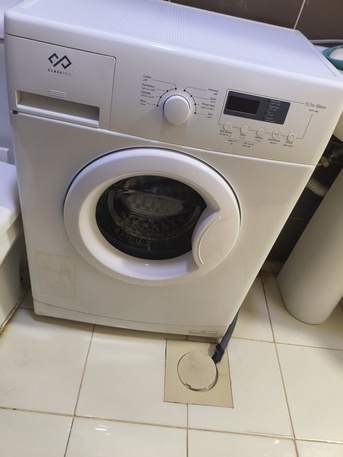Dammam, Electronics, SAR 850,  Double Bed And Automatic Washing Machine Sell