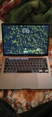 East Riffa, Computers, BHD 215,  MacBook Pro 13-inch (2020)