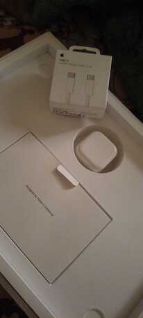 East Riffa, Computers, BHD 215,  MacBook Pro 13-inch (2020)