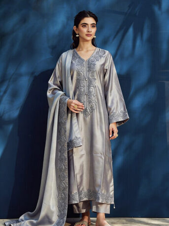 Karachi, Fashion & Design, Eqraash | Unstitched, Pret, Embroidered Dresses & Bridal Wear In Pakistan