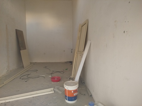 Riffa, Shops, BHD 100,  1Shutter Shop For Rent In Riffa -((( Hajiyet)))