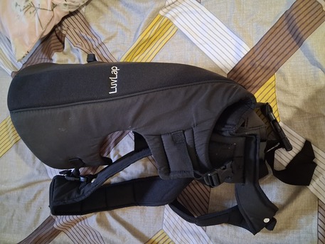 Al Wizarat, Baby & Kid Stuff, SAR 75,  LuvLap Baby Carriers On Sholder