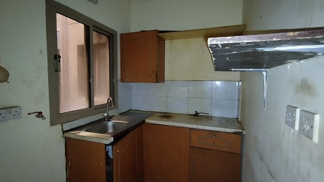 Salmaniya, Apartments, Flats, Houses & Villas, BHD 135/year,  2 BR,  Salmaniya:- 2Bhk Unfurnished Flat On Rent..