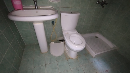 Salmaniya, Apartments, Flats, Houses & Villas, BHD 135/year,  2 BR,  Salmaniya:- 2Bhk Unfurnished Flat On Rent..