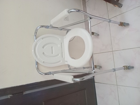 Manama, Household Items, BHD 12,  Bathing Chair For Elderly For Sale 12 Bd