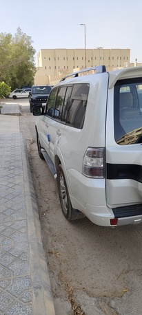 Riyadh, Vehicles, Cars & Trucks , SAR 48000,  Mitsubishi Pajero,  2015,  Automatic,  240000 KM,  Very Good Condition Family Used  GLS V6 17inch Tyres