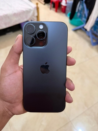 Manama, Mobile Phones, BHD 400,  Iphone 16 Pro Max 256