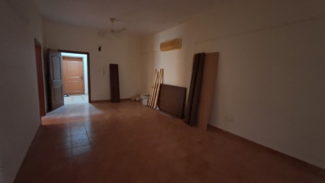 Tubli, Apartments, Flats, Houses & Villas, BHD 200/month,  2 BR,  Flat For Rent In Tubli Without Electricity