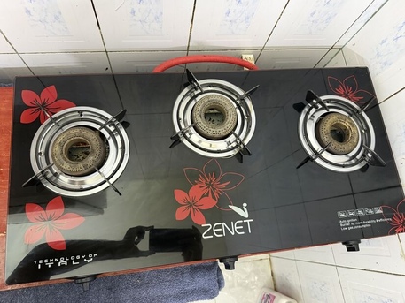 Umm Al Hassam, Household Items, BHD 30,  Gas Cylinder And Stove For Sale